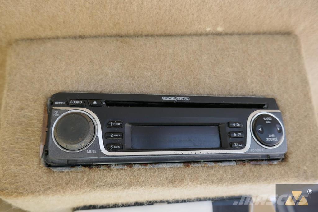 CAT 140H Грейдери