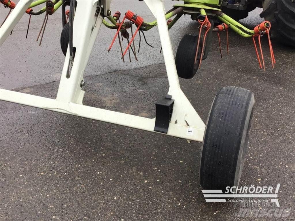 CLAAS VOLTO 800 T Гребла и сенообръщачки