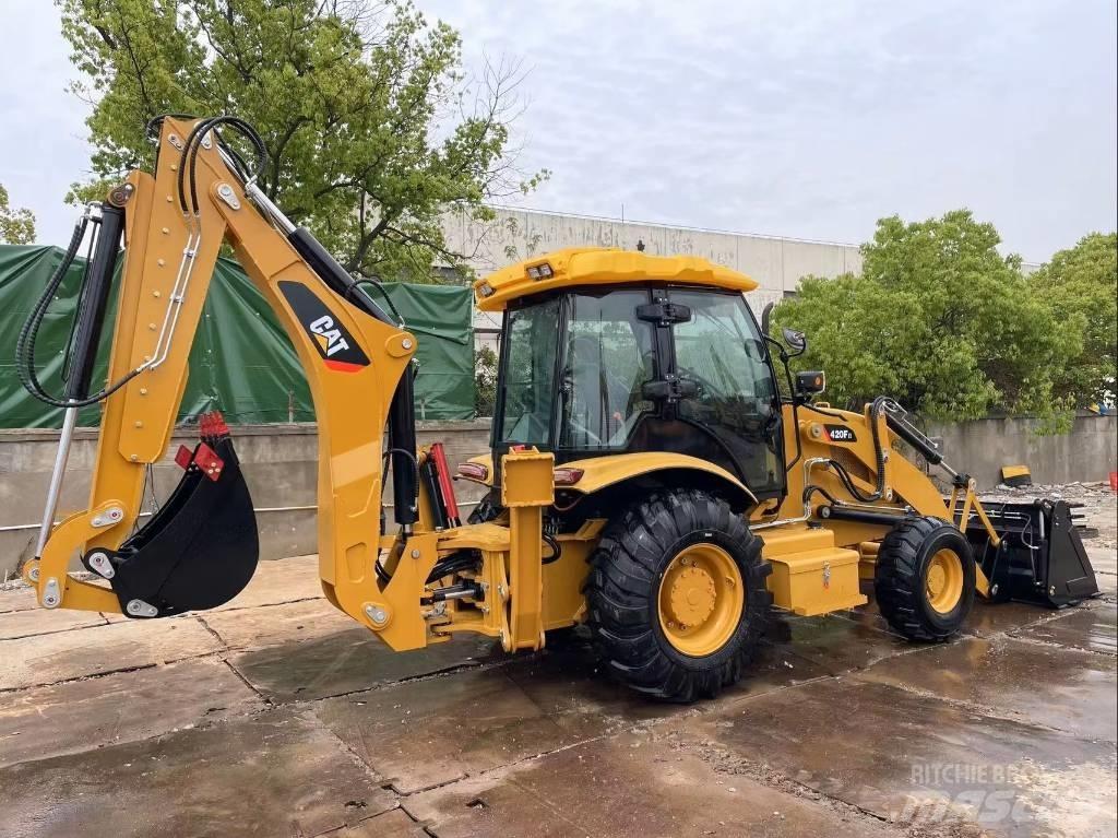 CAT 420 F II Товарач със заден ексватор