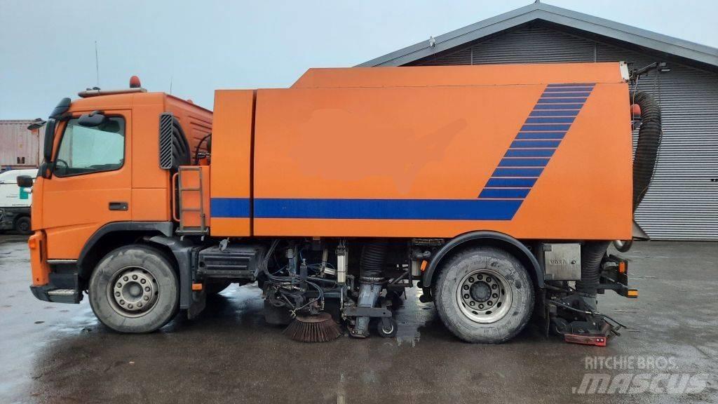 Volvo FM9 + Beam CX800 Камиони за почистване