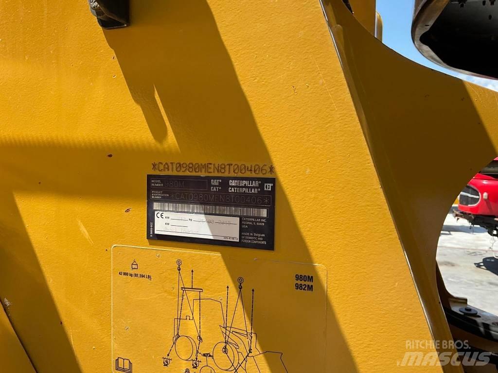 CAT 980M Колесни товарачи