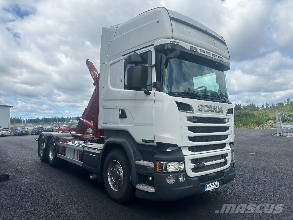 Scania R520 6x2*4 Камиони с кран с кука