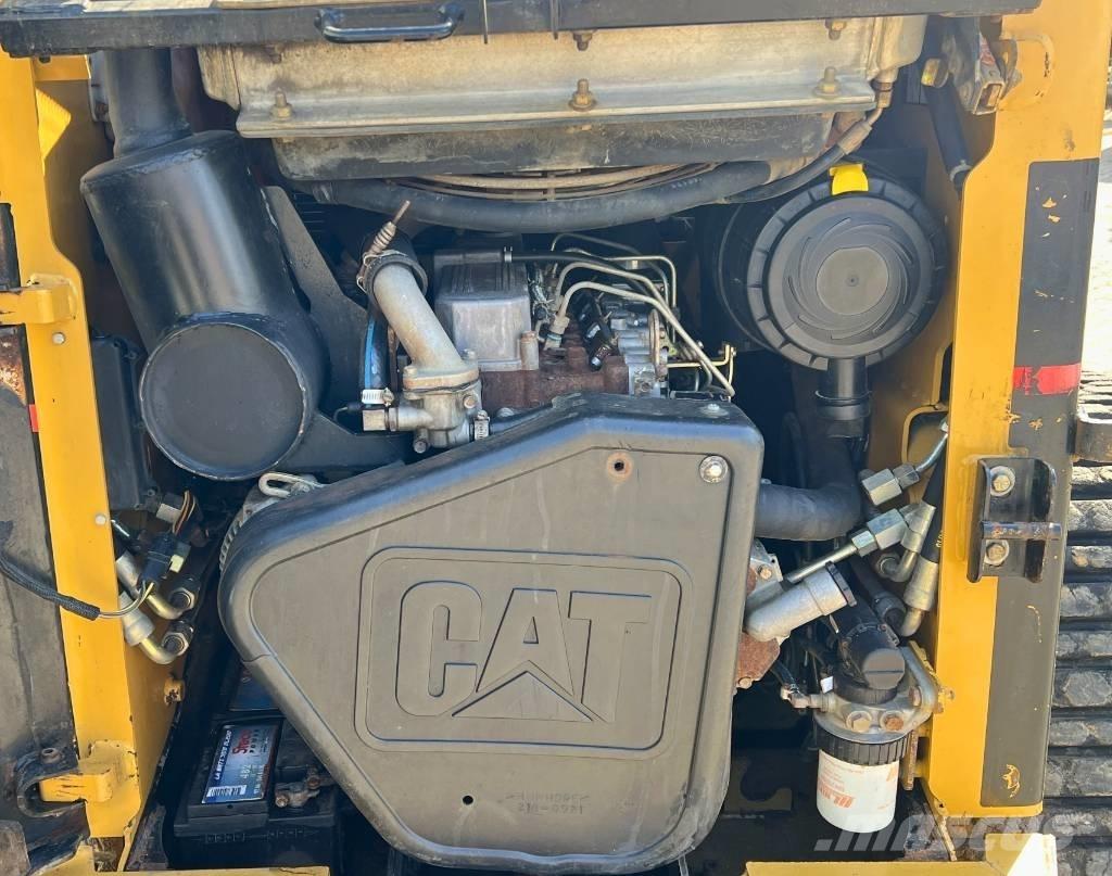 CAT 277 B    2006 Мини товарачи

