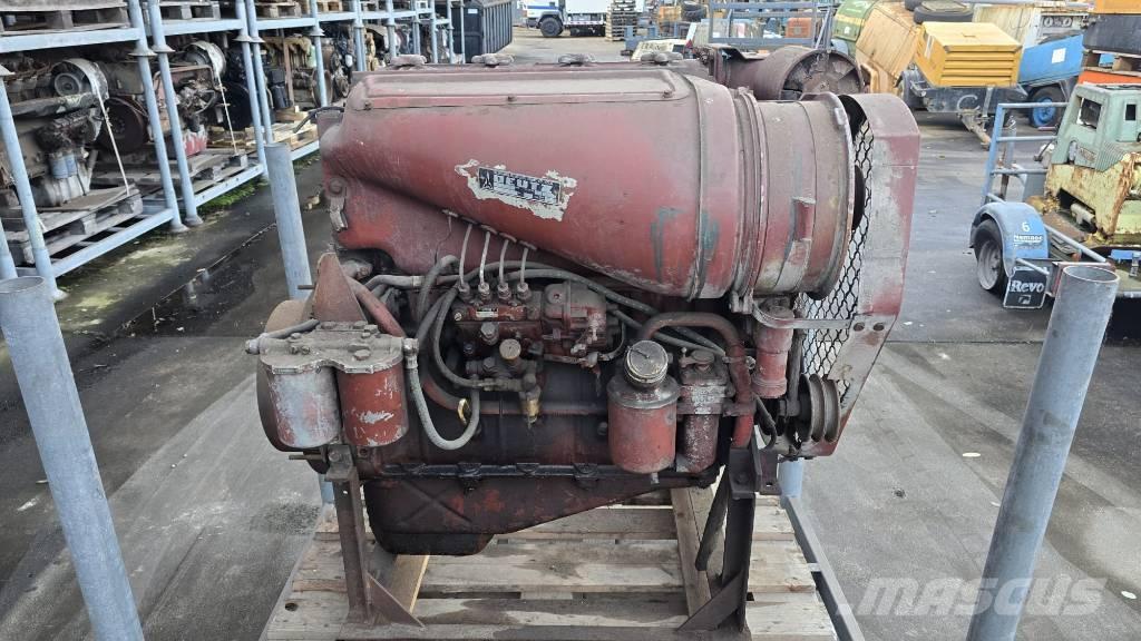 Deutz F4L514 Двигатели
