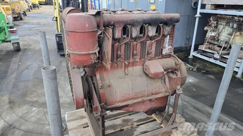 Deutz F4L514 Двигатели