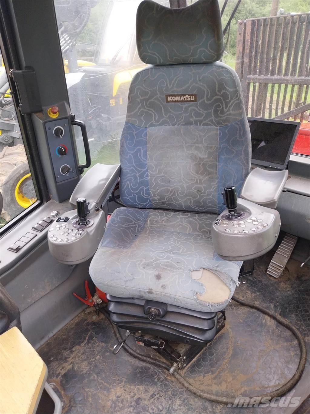 Komatsu 860.4 Форуардери