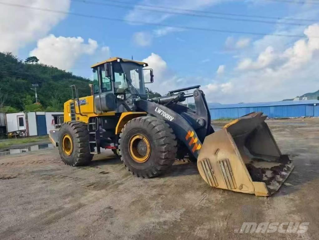 XCMG LW 700 KN Колесни товарачи