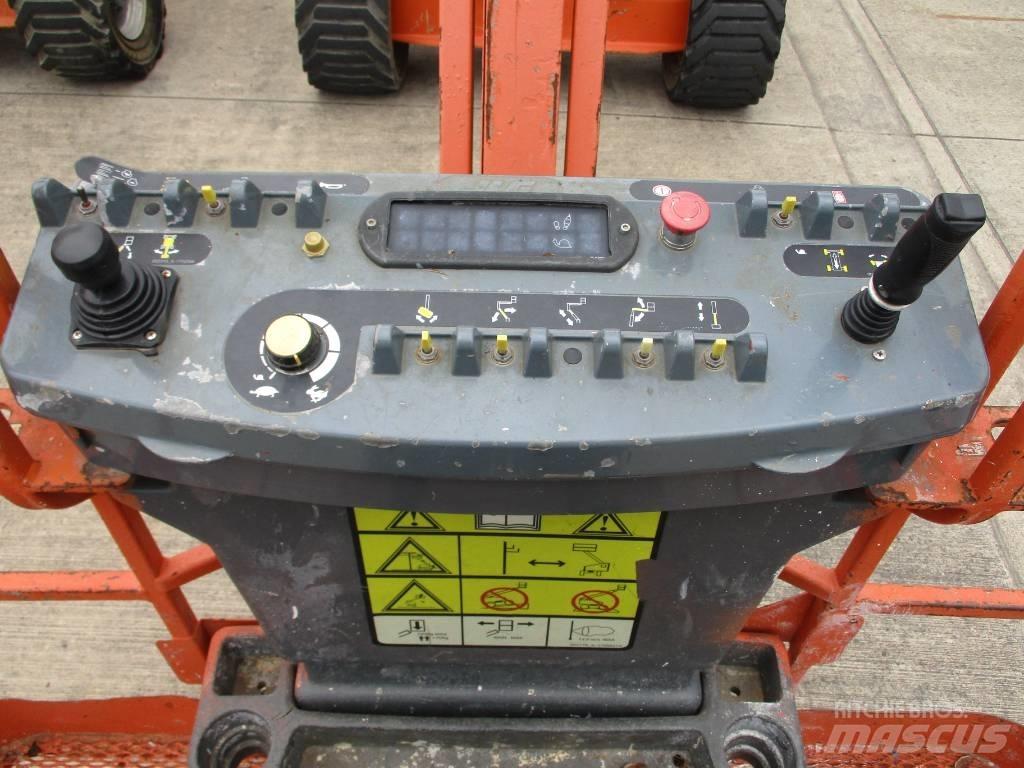 JLG 450 AJ (868) Компактни самоходни стрелови подемници
