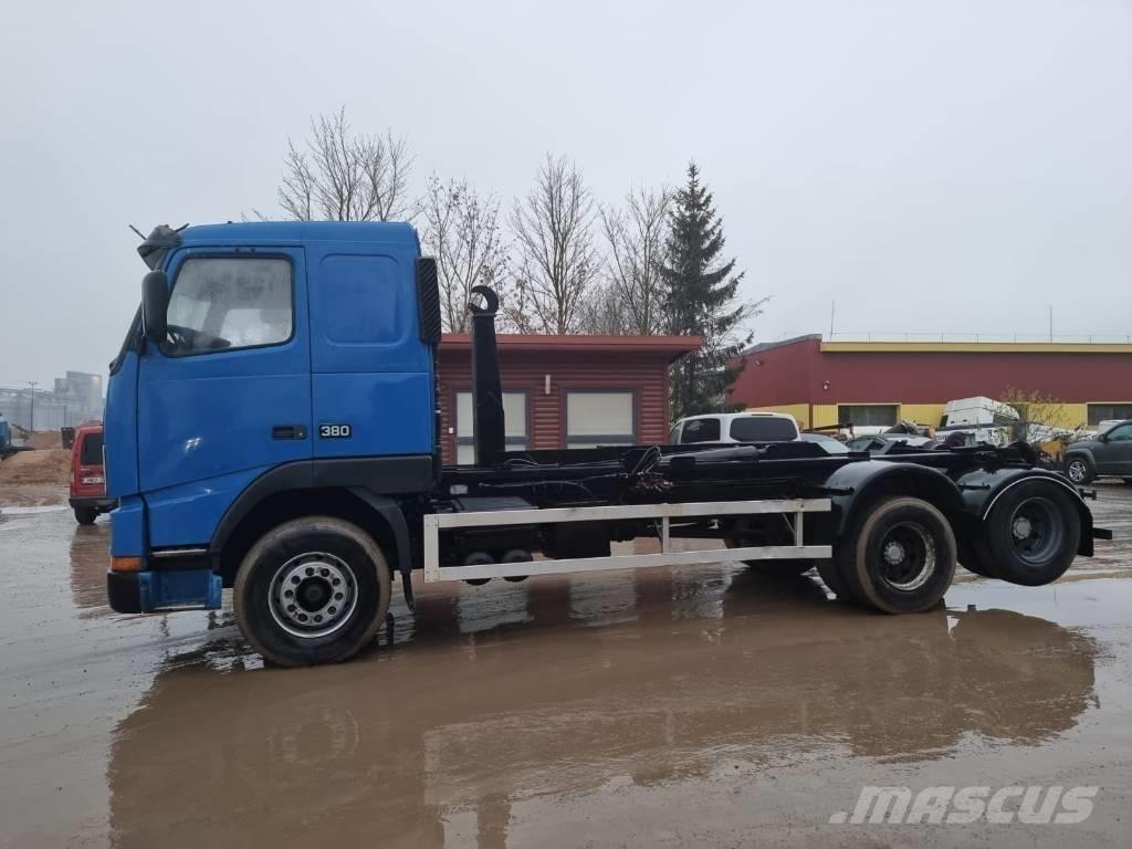 Volvo FH 12 Камиони с кран с кука