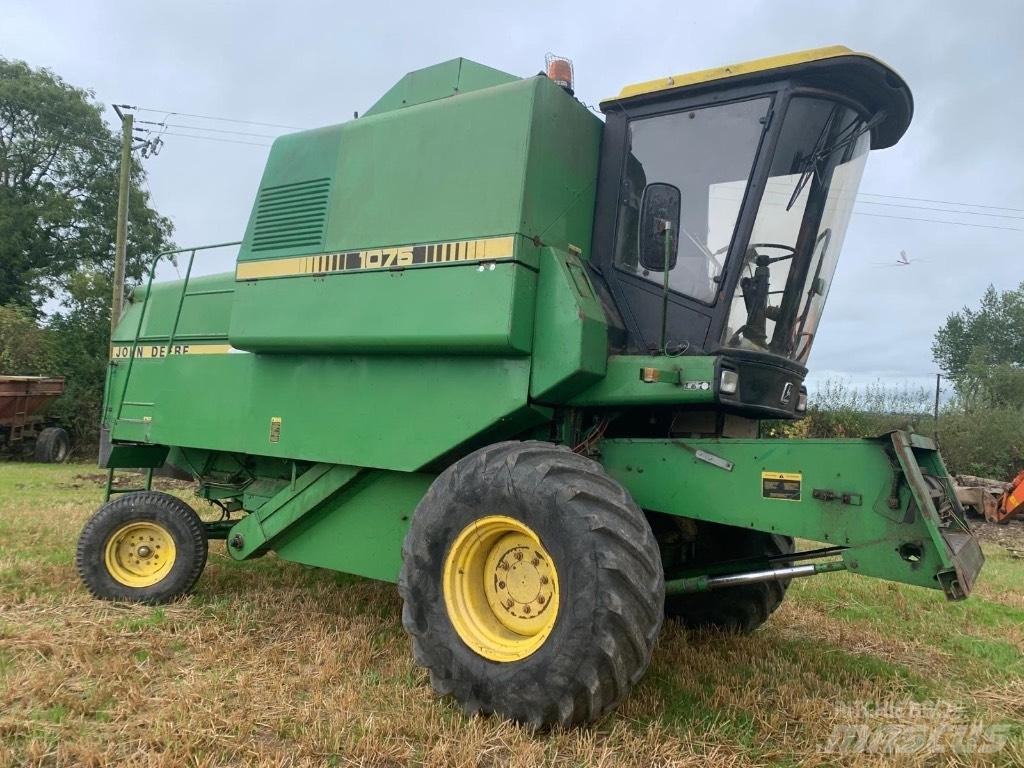 New Holland 1075 Комбайни