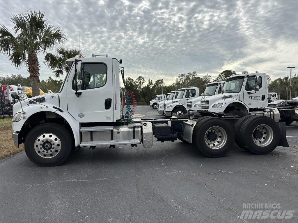 Freightliner M2 Влекачи