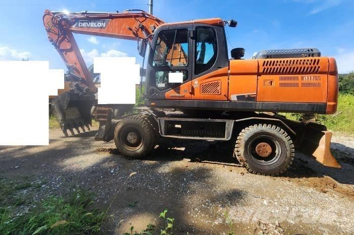 Doosan DX 210 W Колесни екскаватори