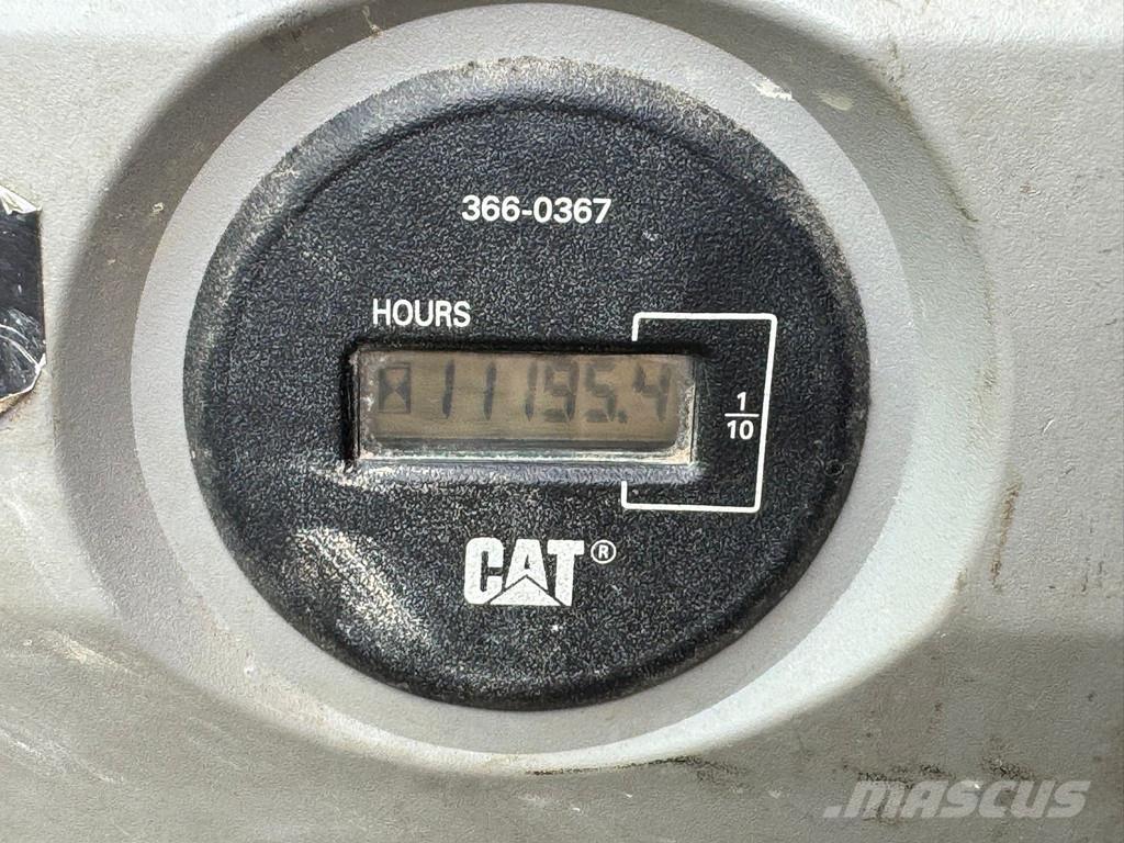 CAT 323E Верижен екскаватор