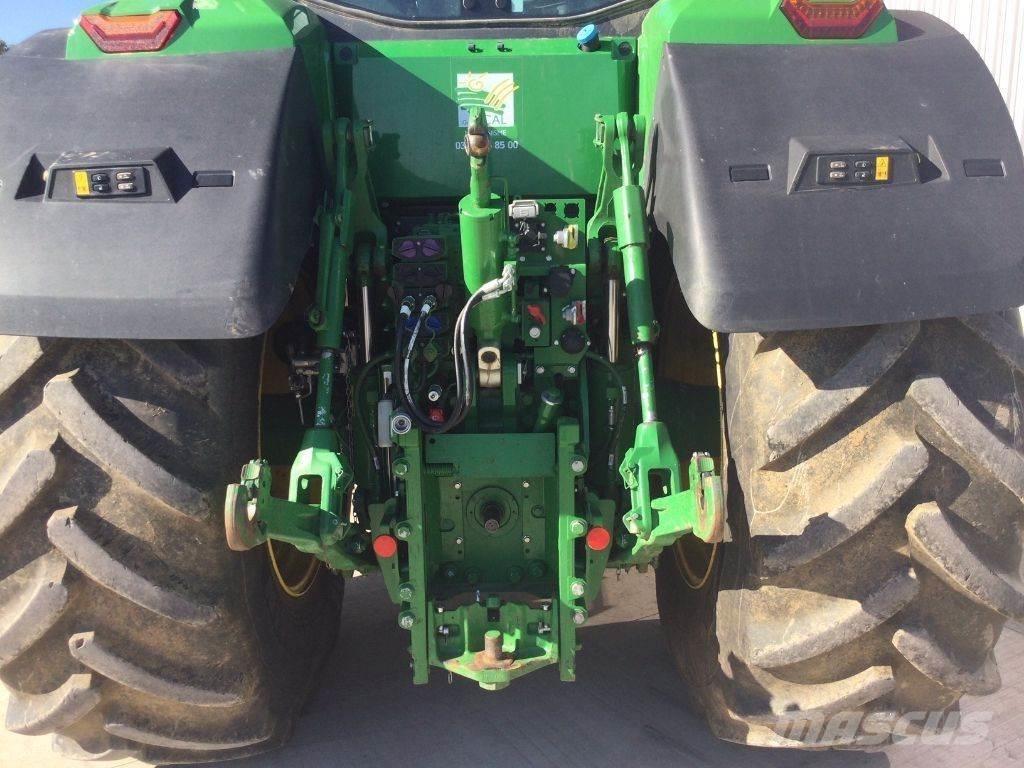 John Deere 7R310 Трактори