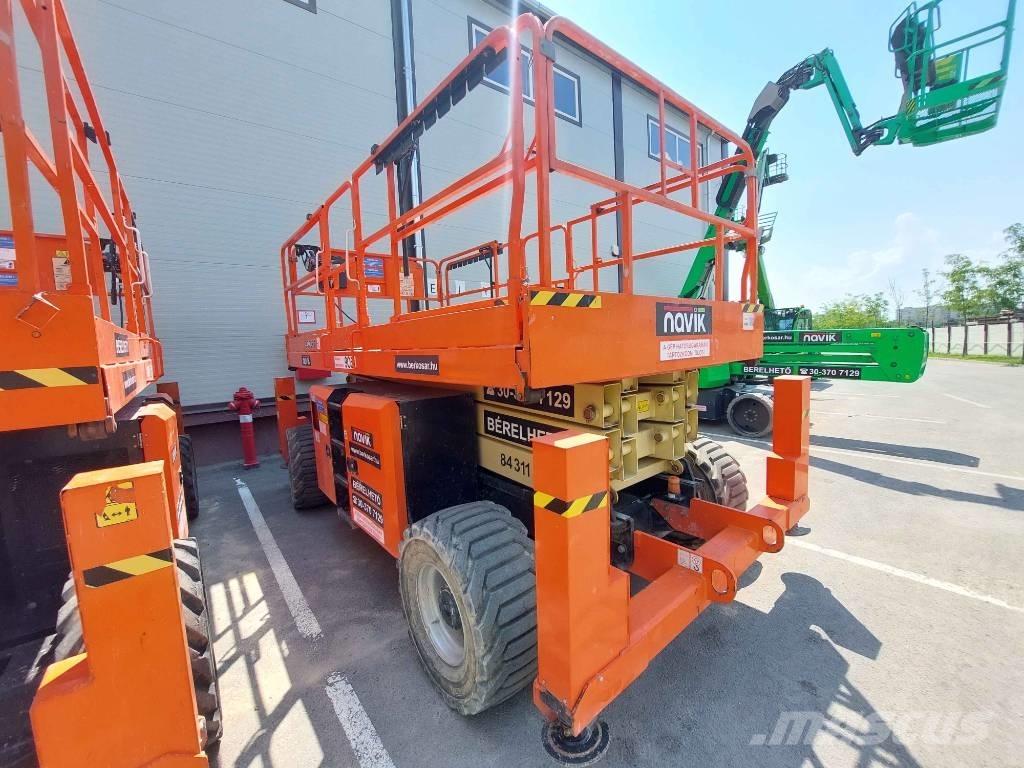 JLG 330 LRT Ножични работни платформи