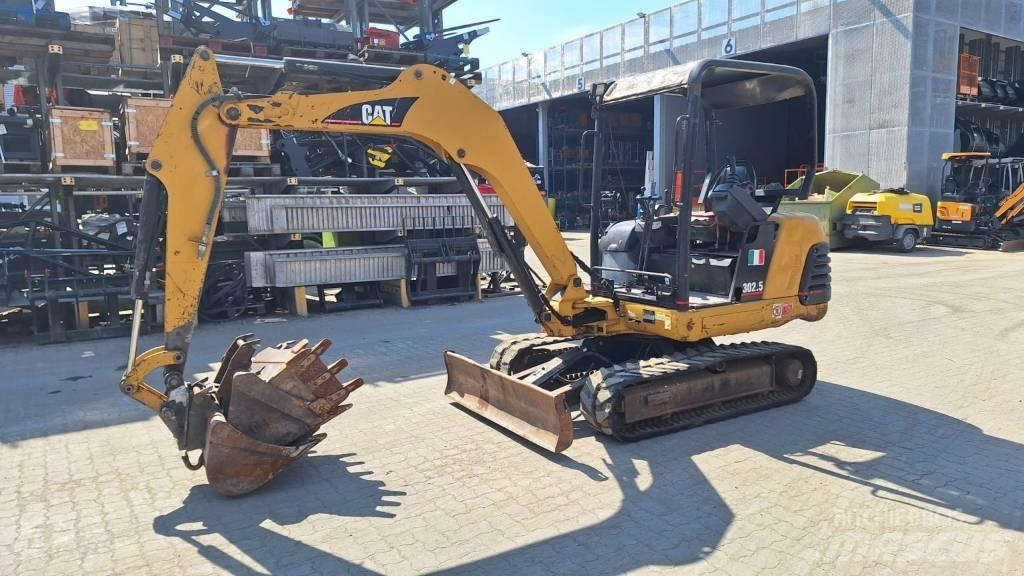 CAT 302.5 Мини екскаватори < 7 т