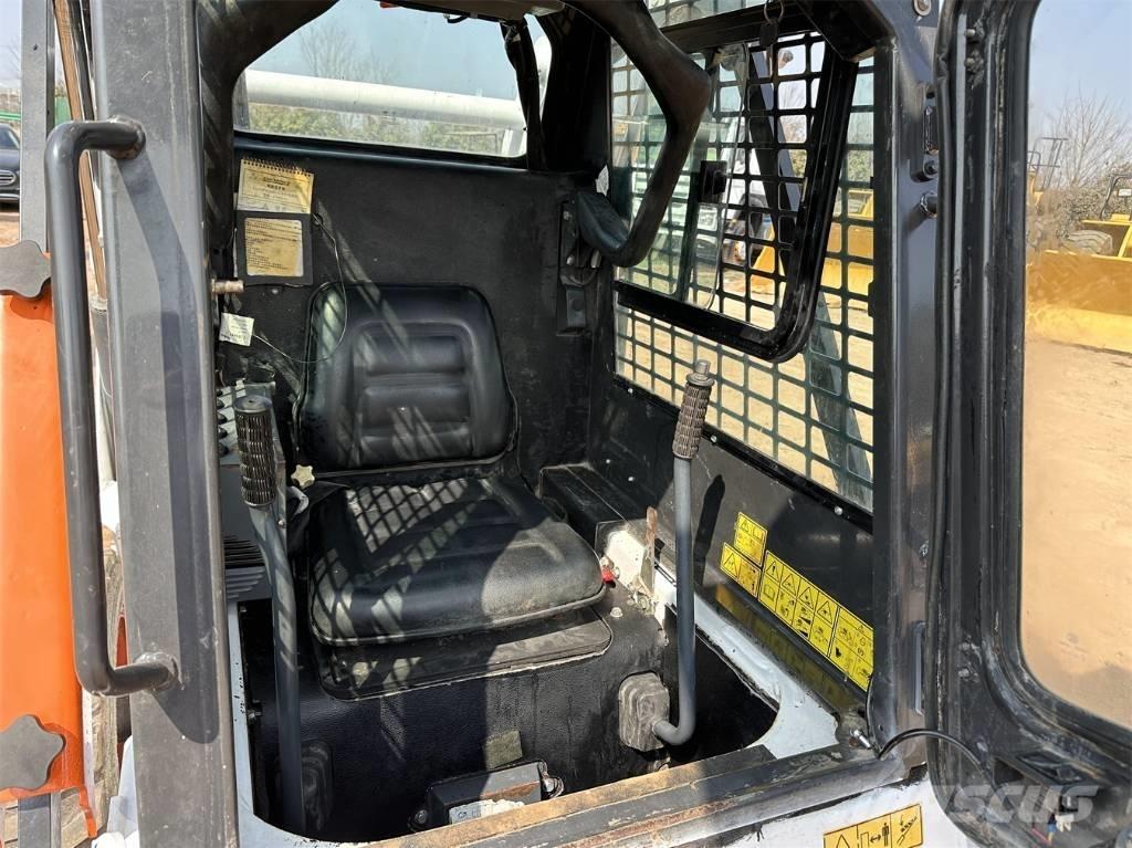 Bobcat S 18 Мини товарачи
