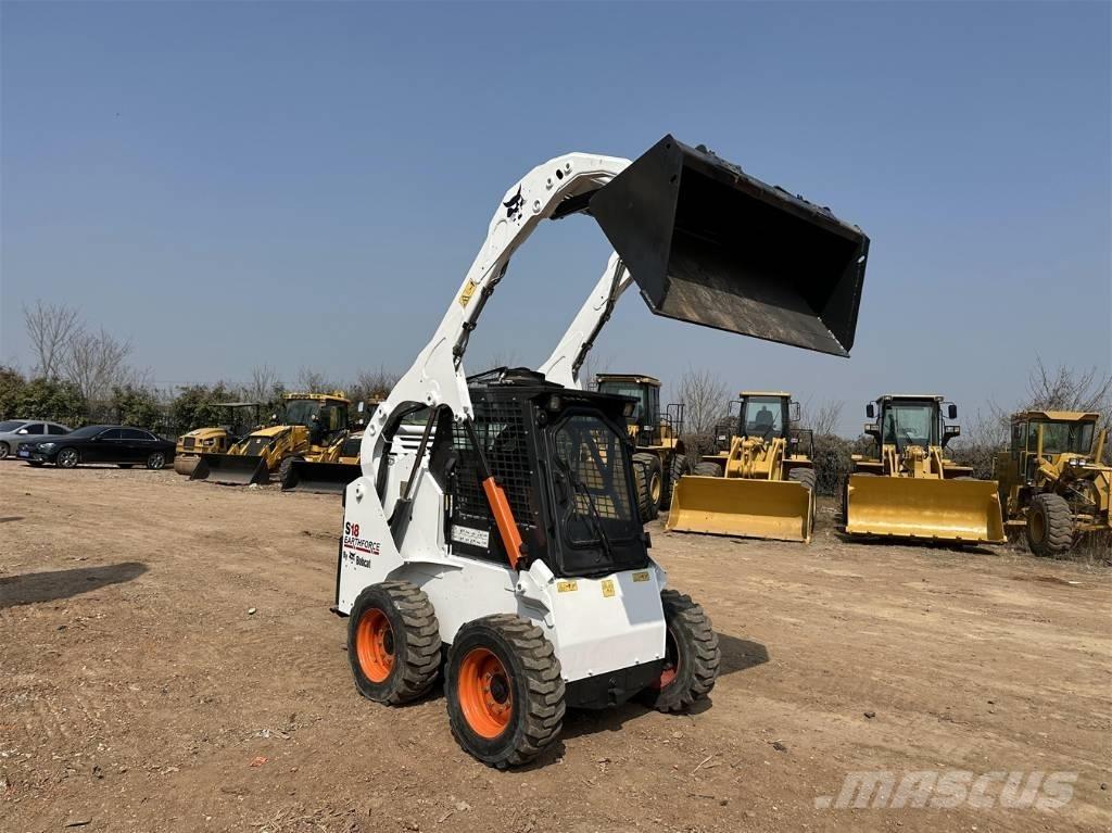 Bobcat S 18 Мини товарачи
