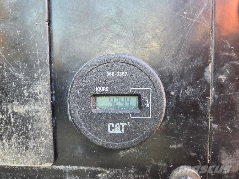 CAT 308E2 Средни екскаватори 7т - 12т