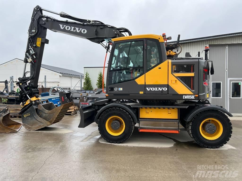 Volvo EWR150E Колесни екскаватори