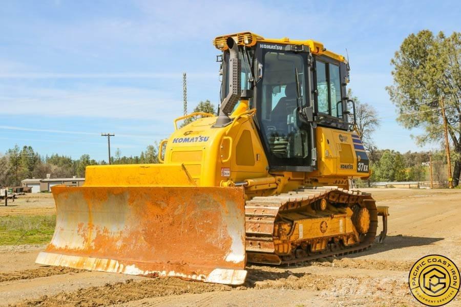 Komatsu D 37 EX Верижни булдозери
