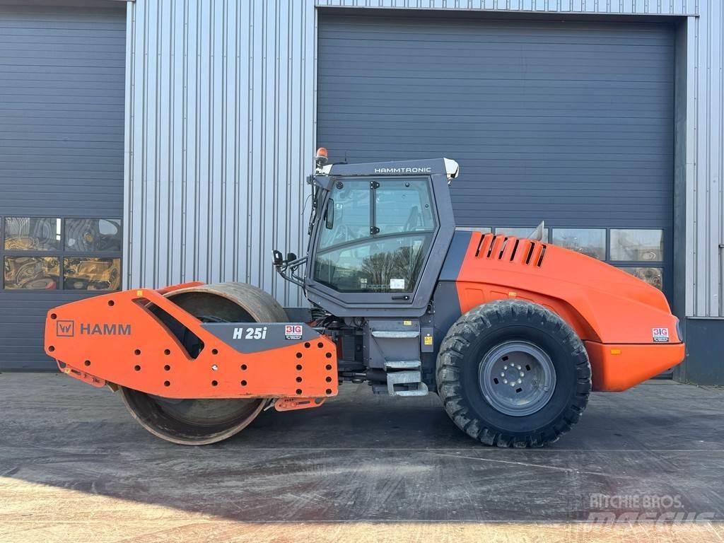 Hamm H25i Еднобарабанни ролки
