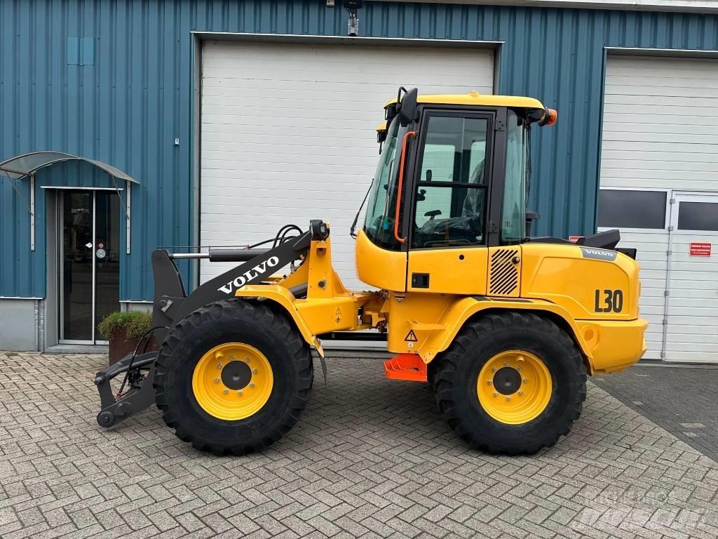 Volvo L30HS Колесни товарачи