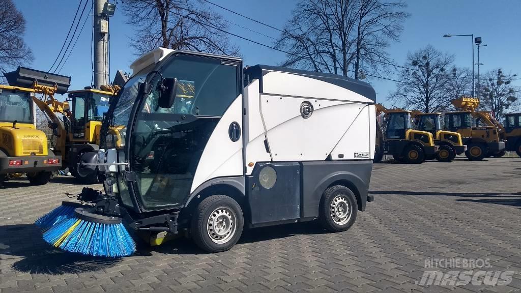 Johnston CN 101 Автоматични метачки с четки