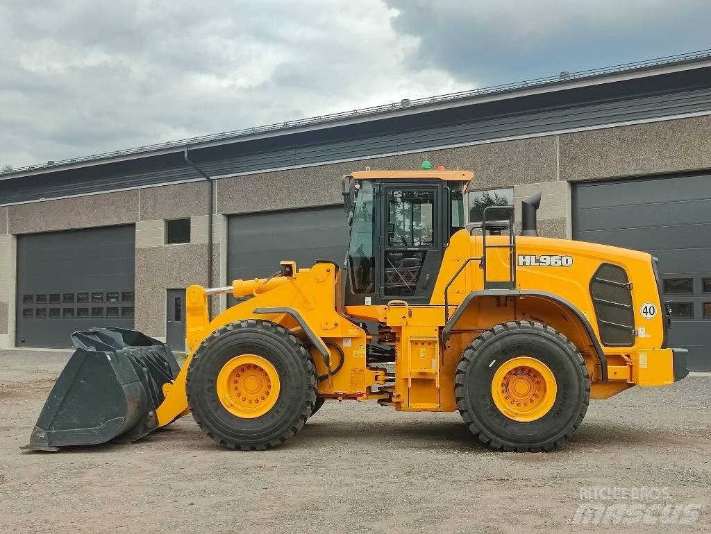 Hyundai HL 960 Колесни товарачи