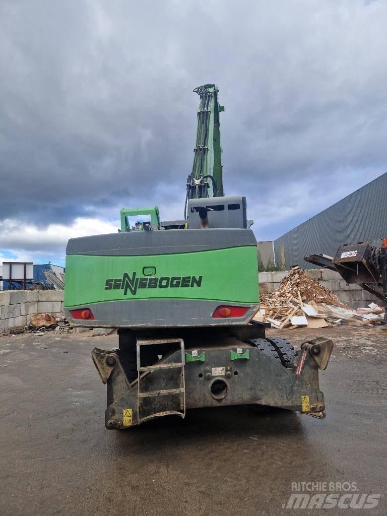 Sennebogen 821 E Колесни екскаватори