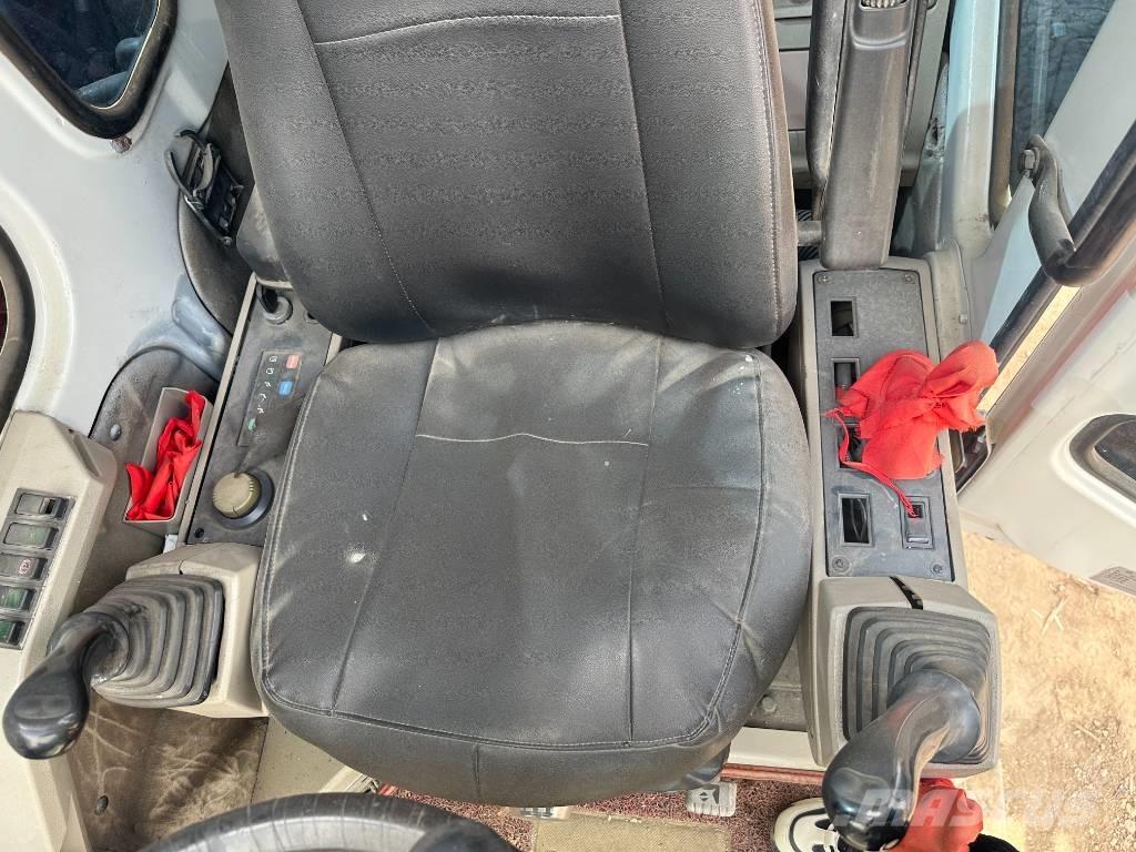 Doosan DH 150 W-7 Колесни екскаватори