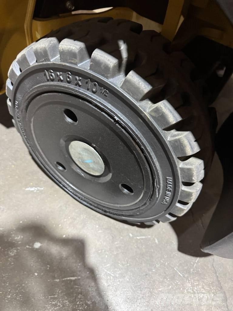 CAT 2C 5000 Вилични кари-повдигачи - други