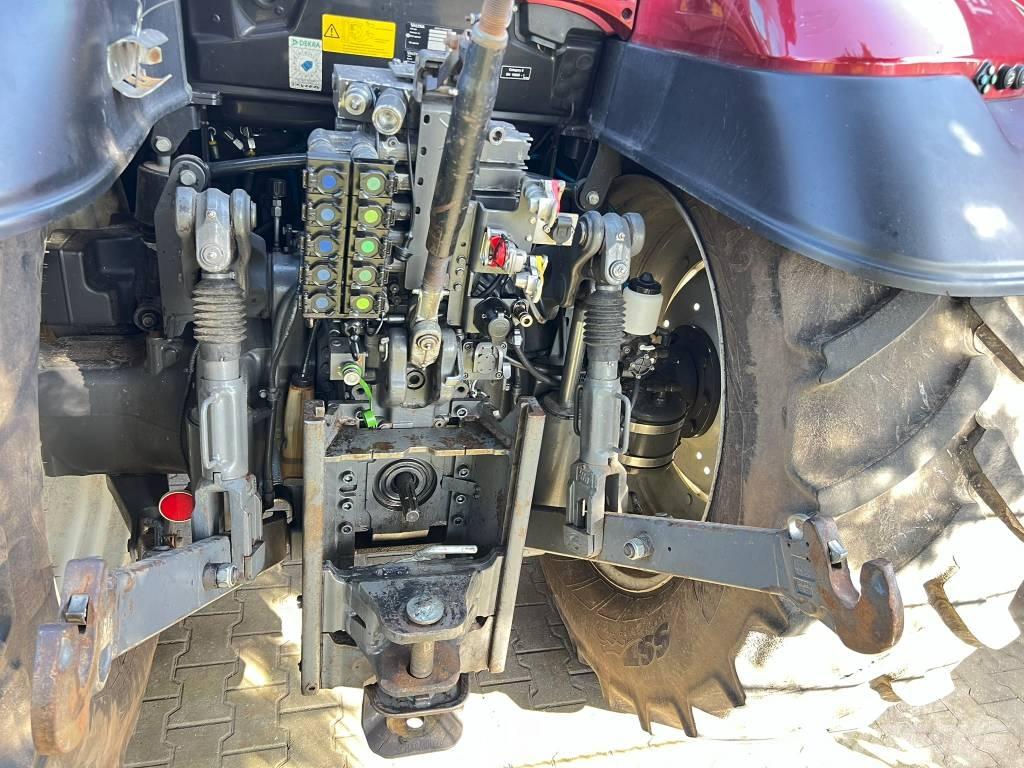 Valtra T 174 Versu Трактори