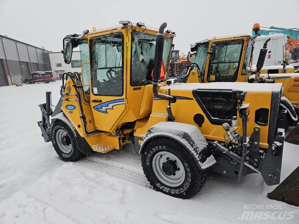 Wille 465 Компактни трактори