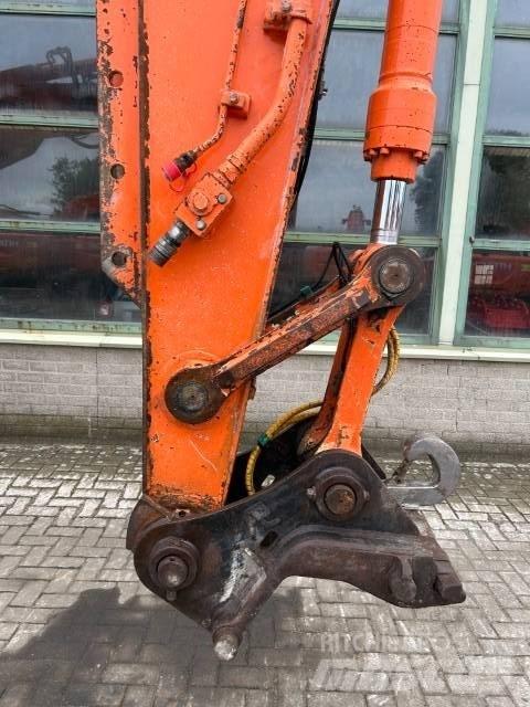 Hitachi ZX 210 LC-3 Верижен екскаватор