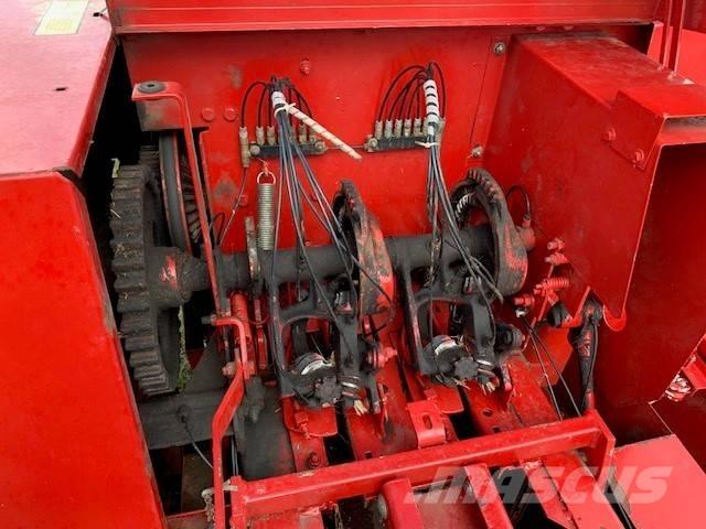New Holland 570 Балопреси квадратни
