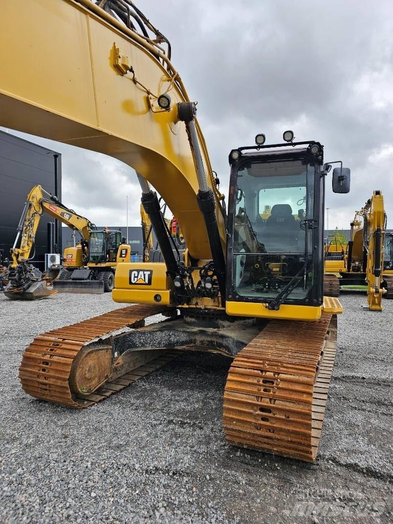 CAT 320 Верижен екскаватор