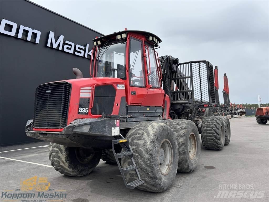 Komatsu 895 Форуардери