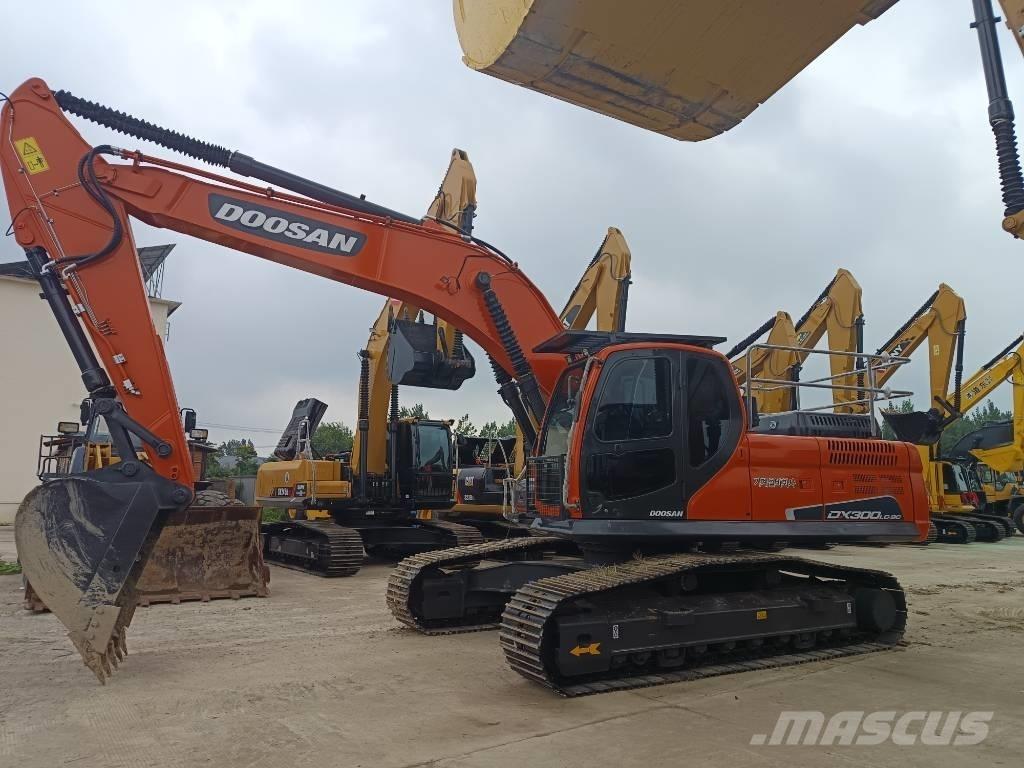 Doosan DX 300 LC Верижен екскаватор