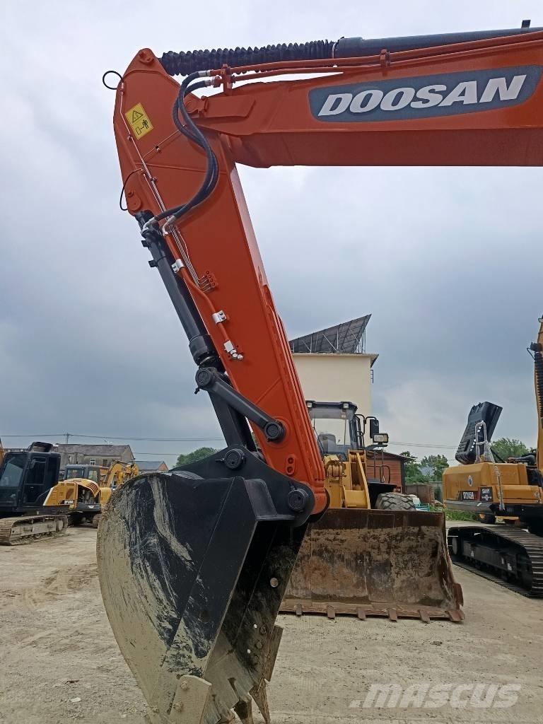 Doosan DX 300 LC Верижен екскаватор