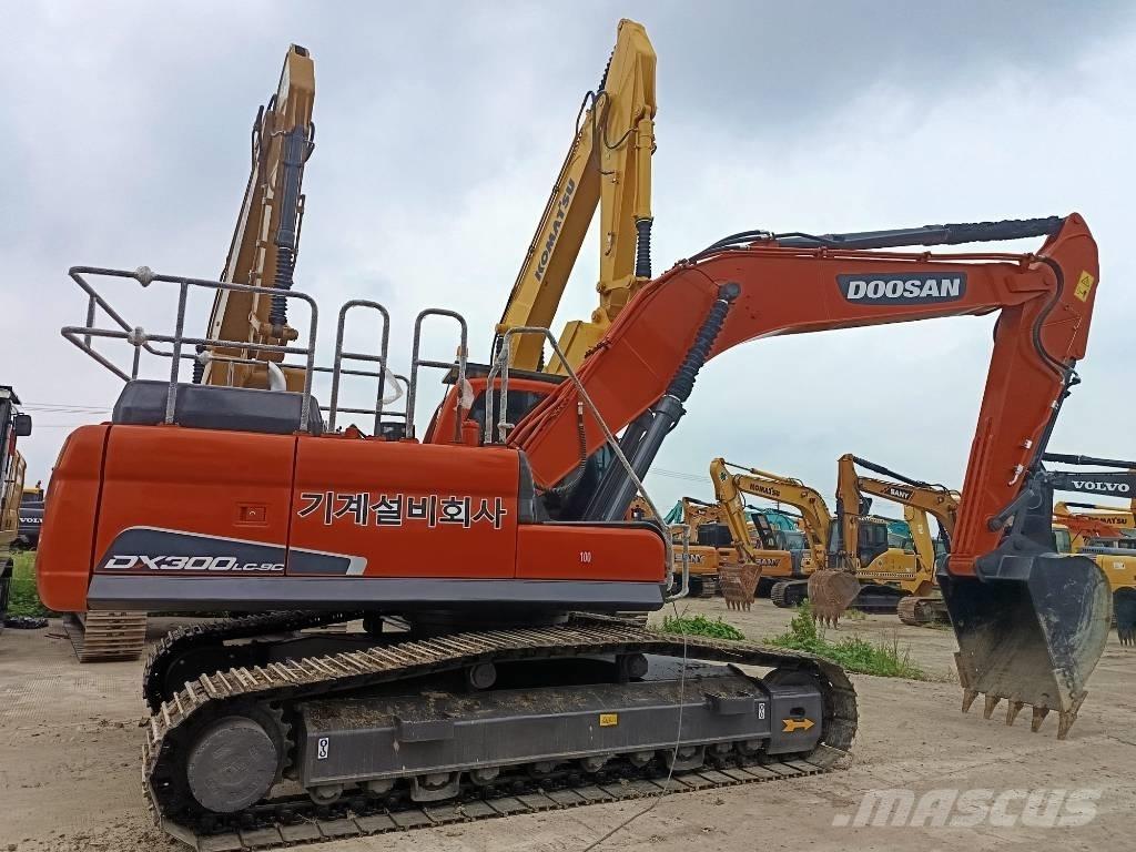Doosan DX 300 LC Верижен екскаватор