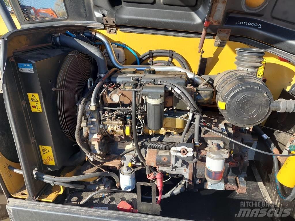 CAT TH 407 Телескопични товарачи