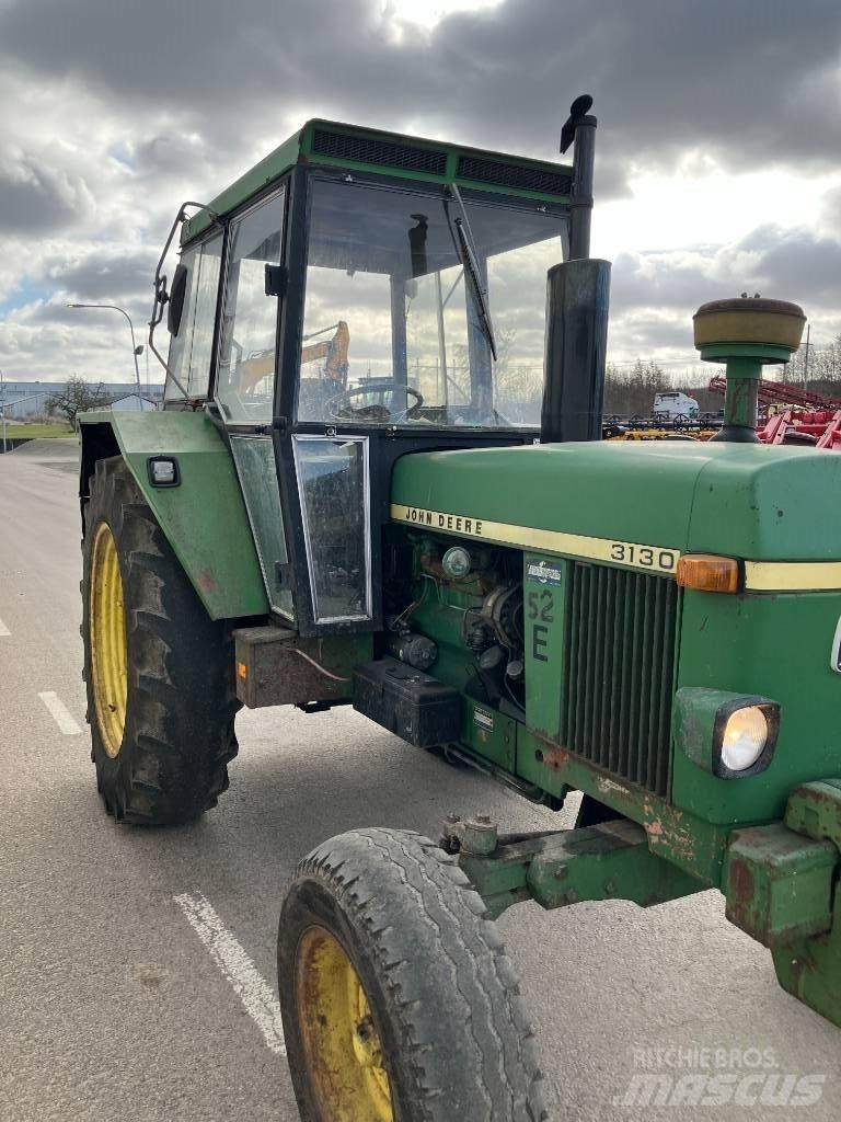 John Deere 3130 Трактори
