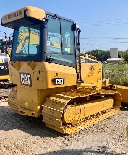 CAT D 3 K LGP Верижни булдозери
