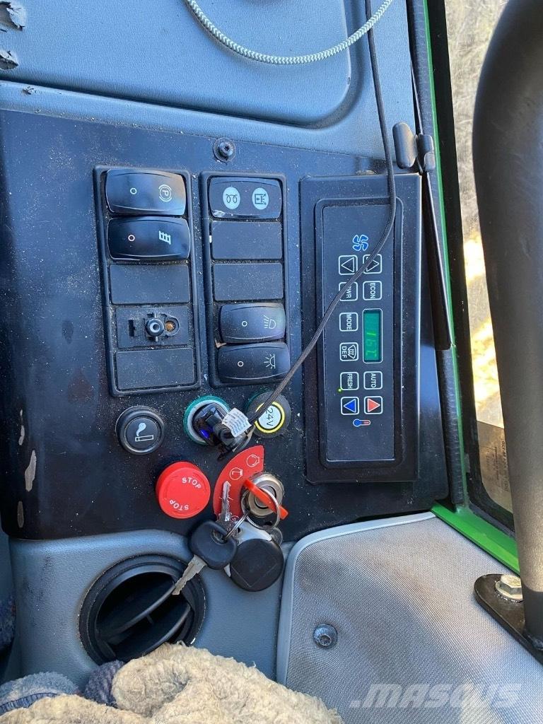 John Deere 1010 E Форуардери