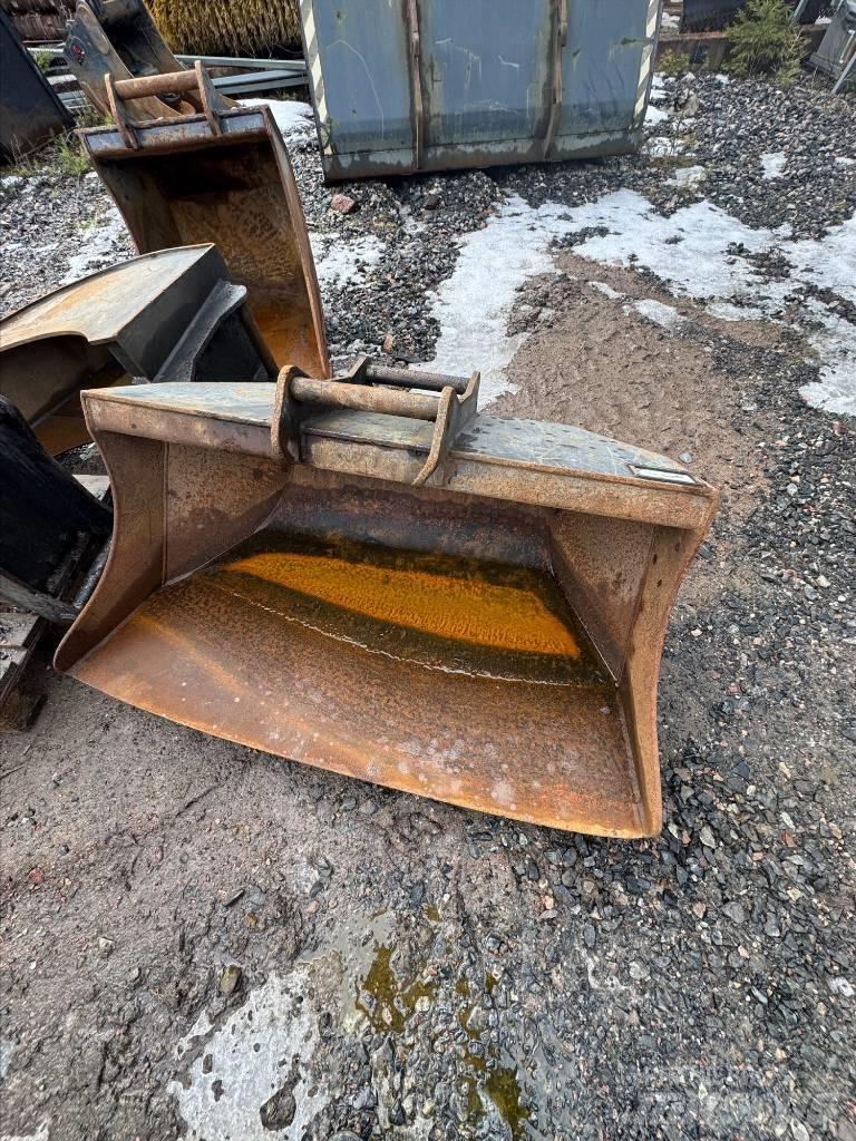 Yanmar SV 100 Средни екскаватори 7т - 12т