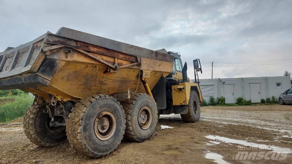 Komatsu HM300-2 Дъмпери/моторни превозни средства