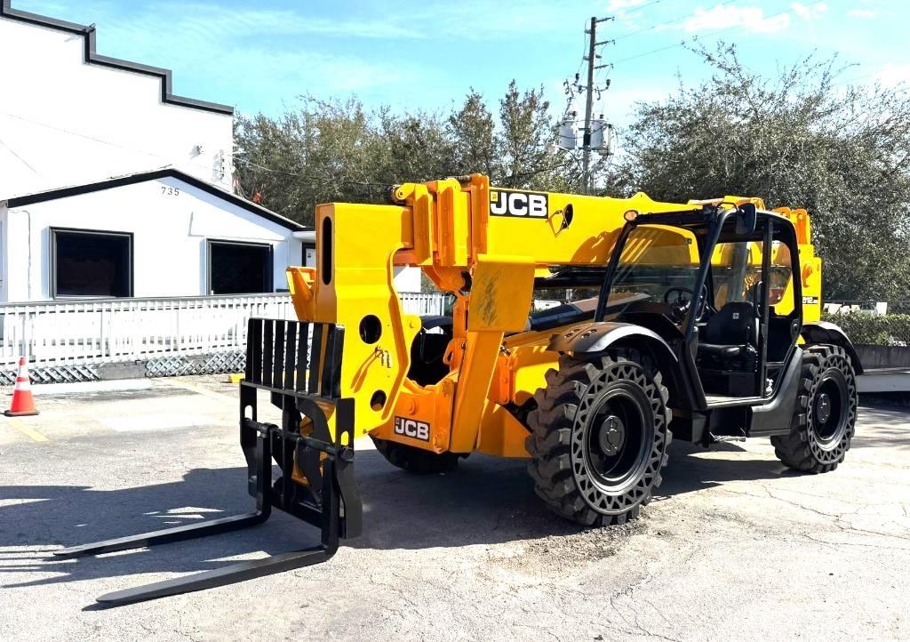 JCB 512-56 Телескопични товарачи