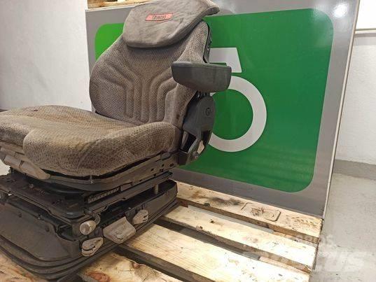 Valtra N 163 chair Кабина