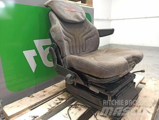 Valtra N 163 chair Кабина